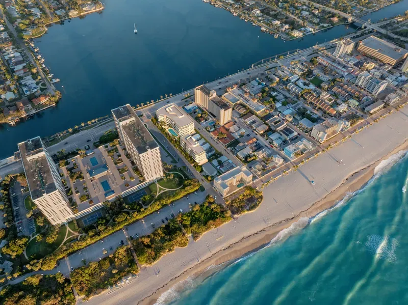 Hollywood Moon Residences, Hollywood Beach, image 2 of 7