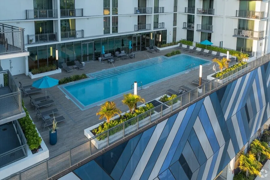 Nine Hollywood, Hollywood Beach, image 6 of 8