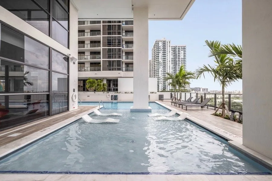 Uni Tower Miami, Miami, image 6 of 7