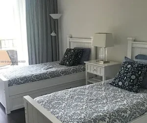 58a1975ee1f1d322beb66263e229e0d9-cc_ft_384